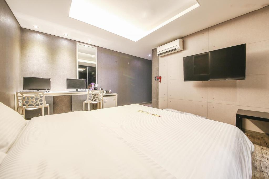 Richi Hotel Suwon Ngoại thất bức ảnh