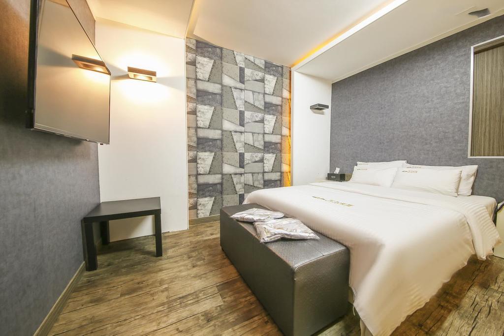 Richi Hotel Suwon Ngoại thất bức ảnh