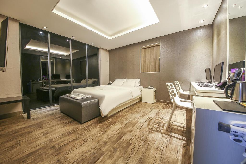 Richi Hotel Suwon Ngoại thất bức ảnh