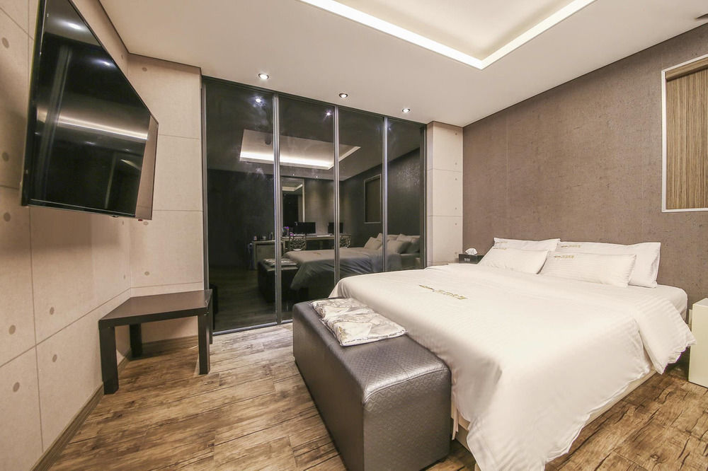 Richi Hotel Suwon Ngoại thất bức ảnh